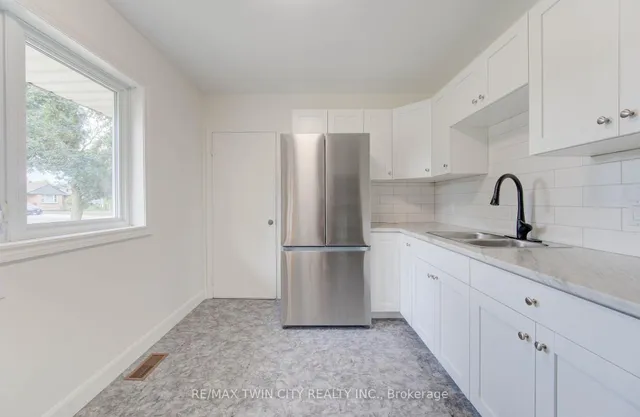 Additional image 14 of 28 Jack Ave