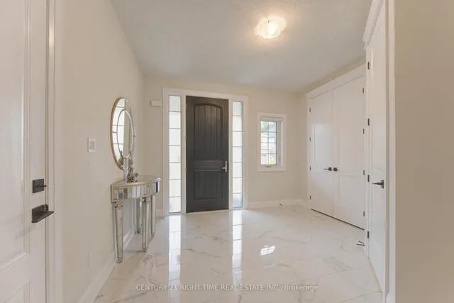 Additional image 3 of 546 Bridgemill Cres