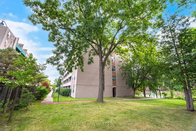 Additional image 21 of 3625 Lake Shore Blvd Unit 206