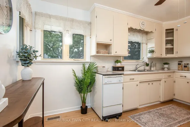 Additional image 22 of 148 Siebert Ave