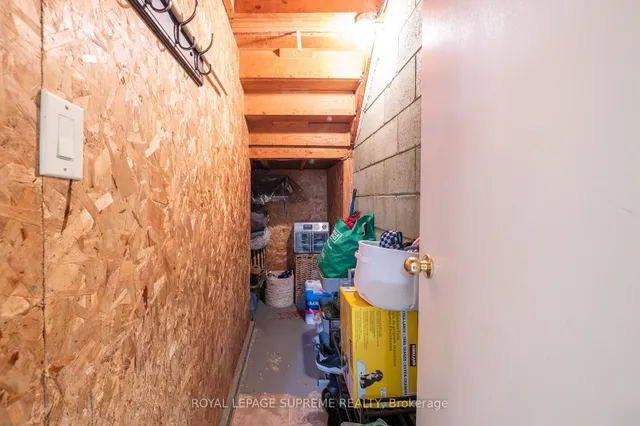 Additional image 42 of 75 Windhill Cres