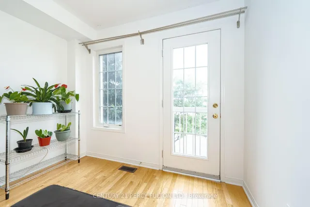 Additional image 29 of 119 Torbarrie Rd