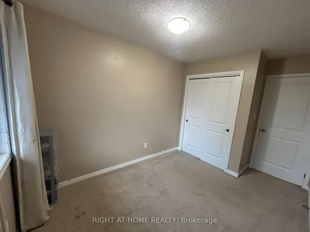 Additional image 25 of 972 Zeller Cres