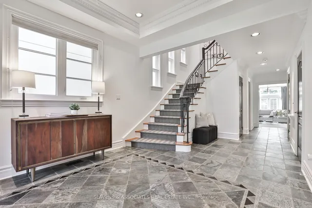 Additional image 12 of 523 Fairlawn Ave