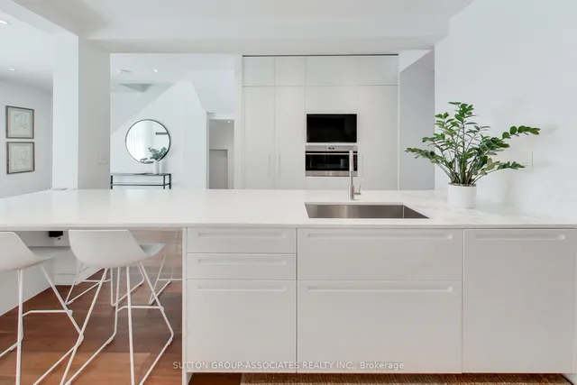 Additional image 10 of 83 Pinewood Ave