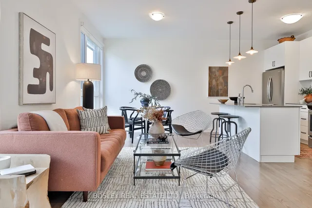 39 Florence St Unit TH8