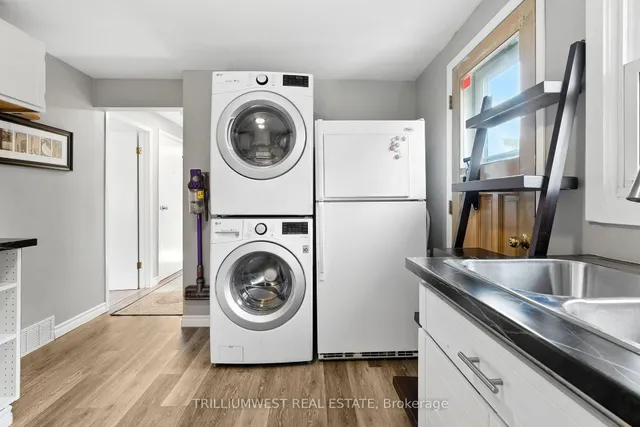 Additional image 36 of 154 Montgomery Rd