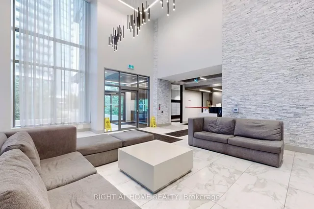 Additional image 40 of 36 Forest Manor Rd Unit 103