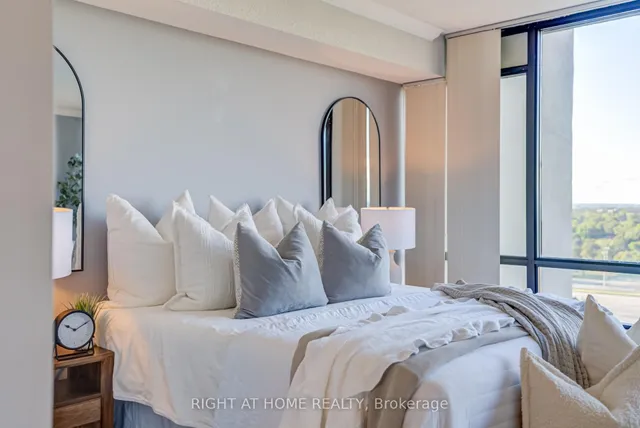 Additional image 28 of 65 Skymark Dr Unit 707