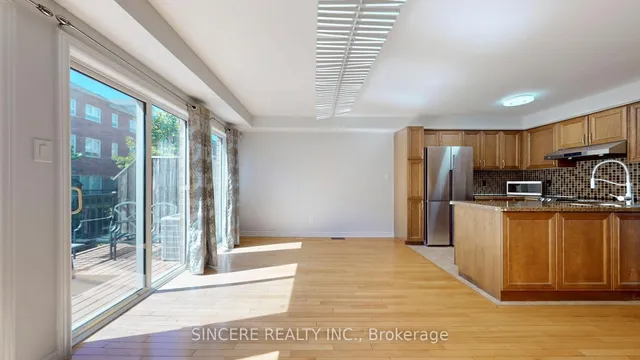 Additional image 6 of 973 The Queensway