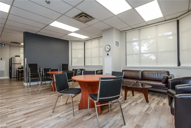 Additional image 35 of 150 Queen St Unit 1005