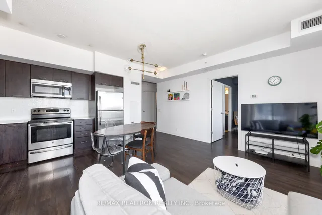 Additional image 11 of 2220 Lakeshore Blvd Unit 1607