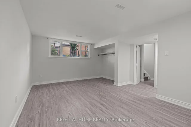 Additional image 17 of 154 Edinborough Crt