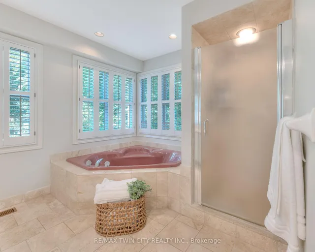 Additional image 30 of 19 Huntingwood Crt