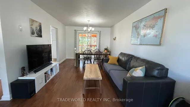 Additional image 4 of 5 Woodfern Dr