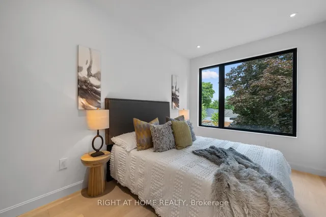 Additional image 32 of 85 Holborne Ave