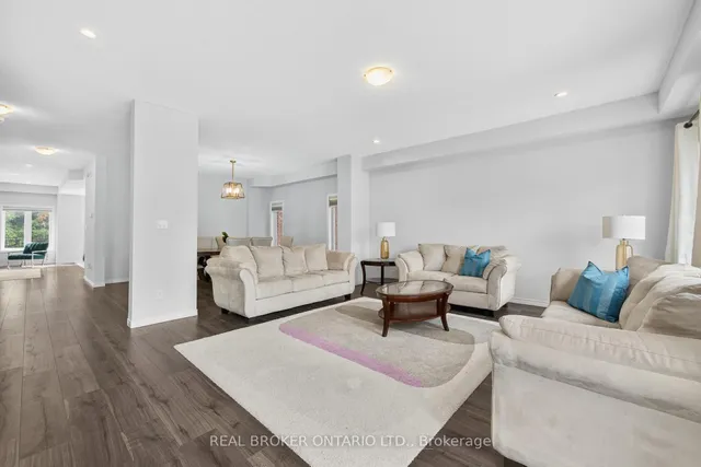 Additional image 7 of 326 Moorlands Cres