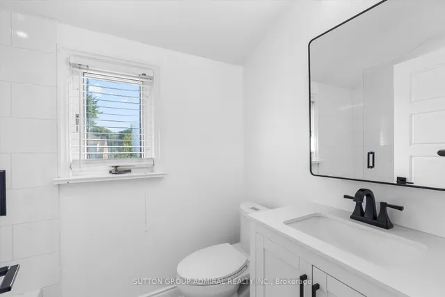 Additional image 18 of 75 Collinson Blvd