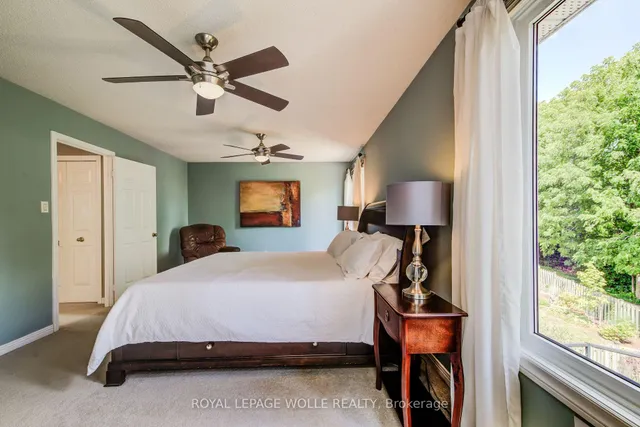 Additional image 34 of 33 Tinatawa Crt