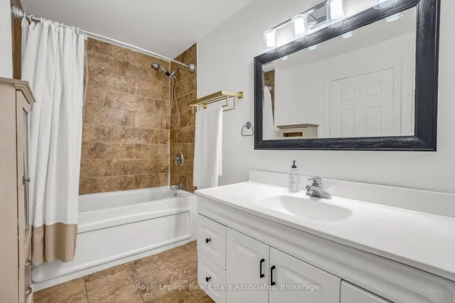 Additional image 33 of 240 Sixth St