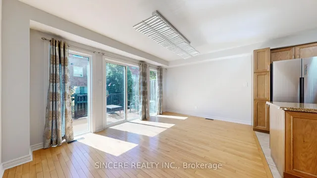 Additional image 5 of 973 The Queensway