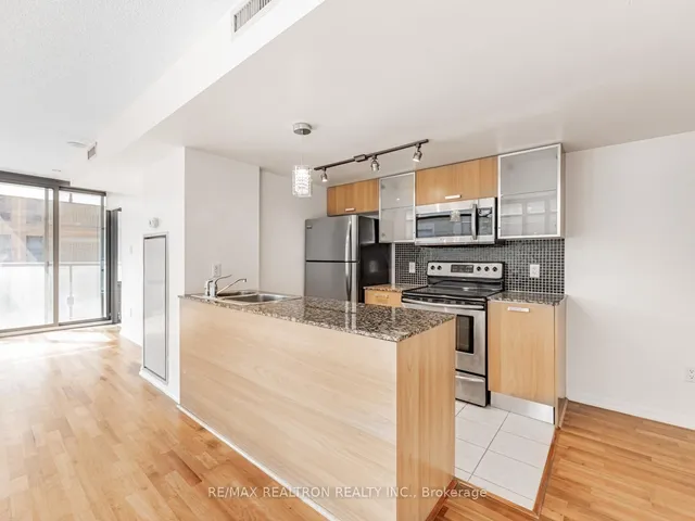 Additional image 11 of 38 Grenville St Unit 707
