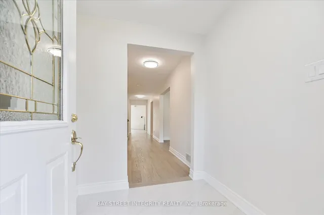 Additional image 5 of 21 Whitehorn Cres