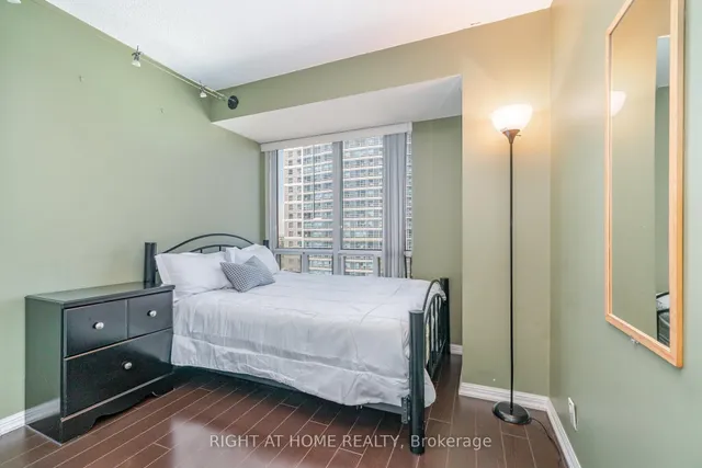 Additional image 8 of 1 Lee Centre Dr Unit 1912