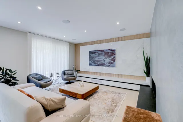 Additional image 20 of 11 Sherin Crt