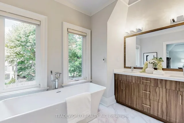 Additional image 24 of 122 Parkview Ave