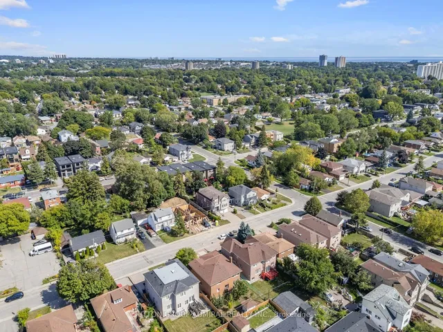 Additional image 39 of 150 Maybourne Ave