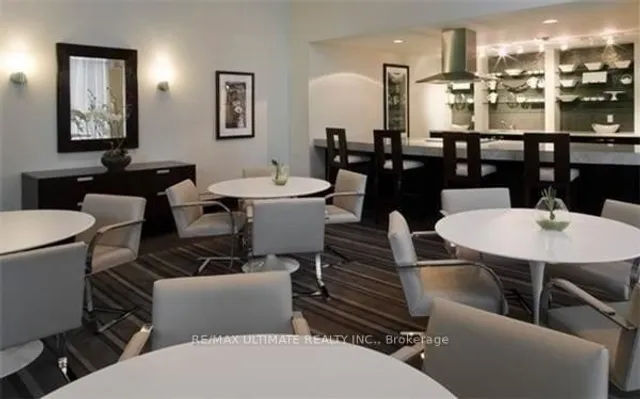 Additional image 13 of 438 King St Unit 1206