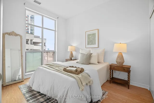 Additional image 17 of 410 Queens Quay Unit 413