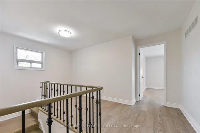 Additional image 22 of 21 Whitehorn Cres