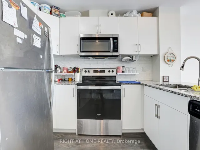 Additional image 26 of 60 Charles St Unit 1804