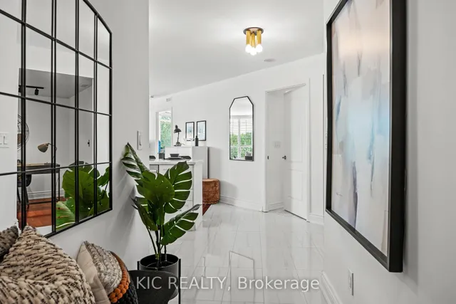 Additional image 2 of 219 Fort York Blvd Unit 409