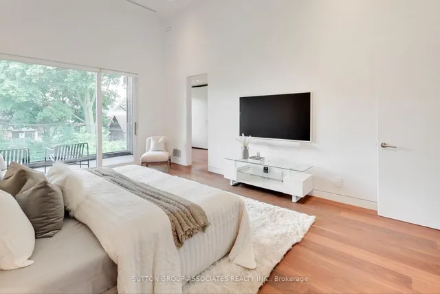 Additional image 37 of 83 Pinewood Ave