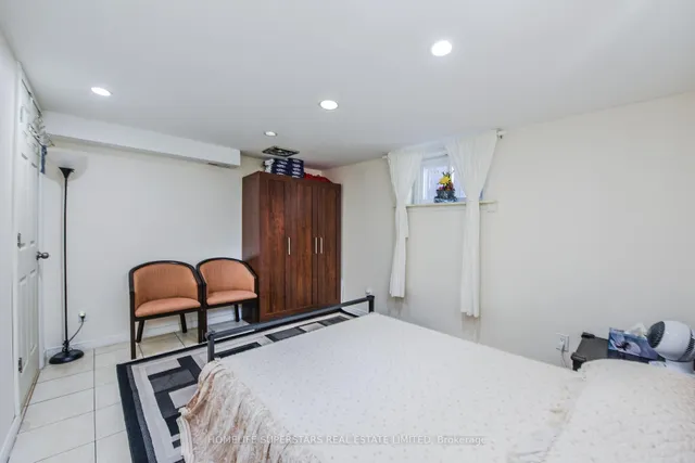 Additional image 44 of 3987 Bloor St