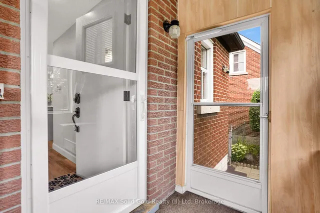 Additional image 30 of 142 Lancaster St