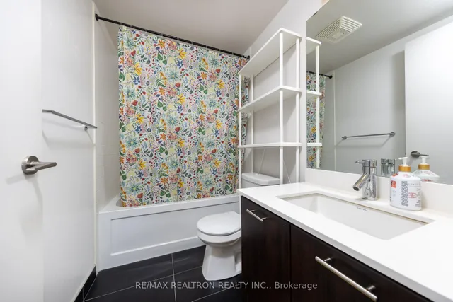 Additional image 15 of 2220 Lakeshore Blvd Unit 1607