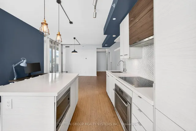 Additional image 20 of 60 Annie Craig Dr Unit 815