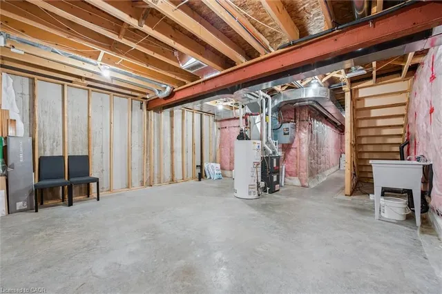 Additional image 27 of 62 Turner Ave