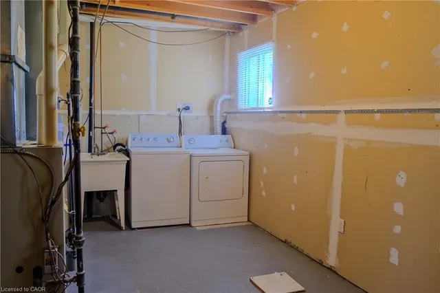 Additional image 30 of 59 Mooregate Cres