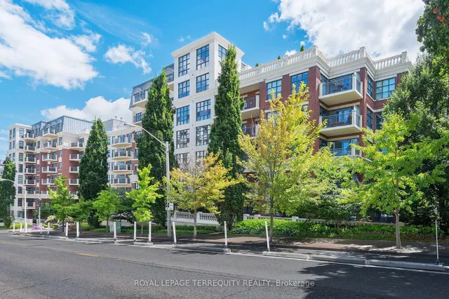 2855 Bloor St Unit 414