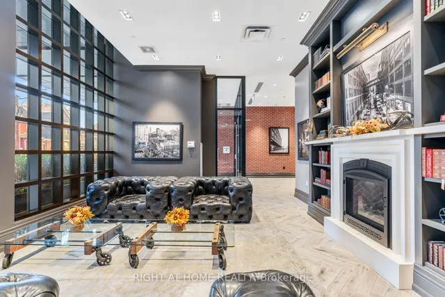 Additional image 44 of 608 Richmond St. W St Unit LPH02