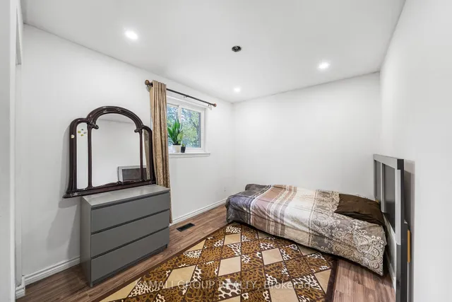 Additional image 18 of 16 Elise Terr