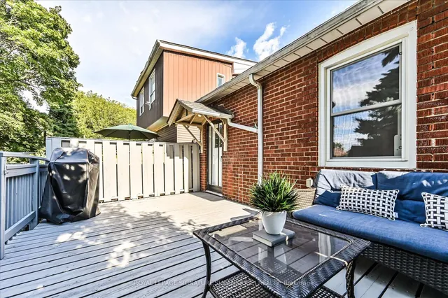 Additional image 25 of 44 Crewe Ave