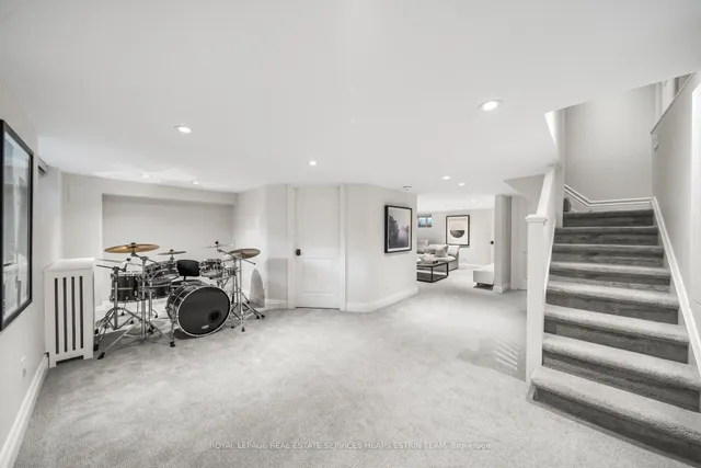 Additional image 43 of 3 Hurndale Ave