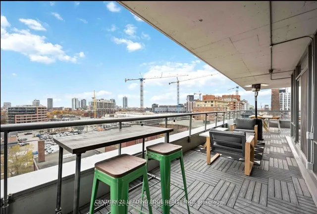 Additional image 29 of 33 Mill St Unit 807