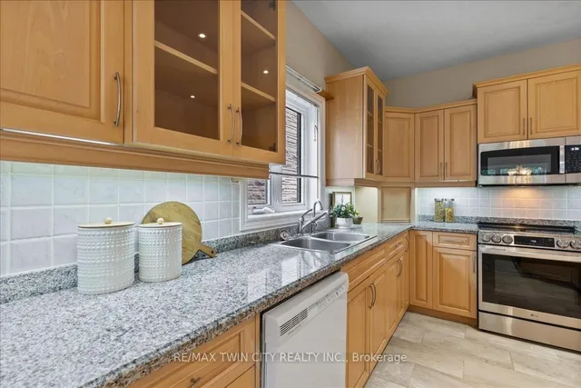 Additional image 11 of 122 Briarmeadow Pl